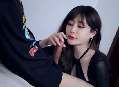 sex check hàng Cho hai anh vệ sĩ địt để tham gia bữa tiệc với các đại gia
